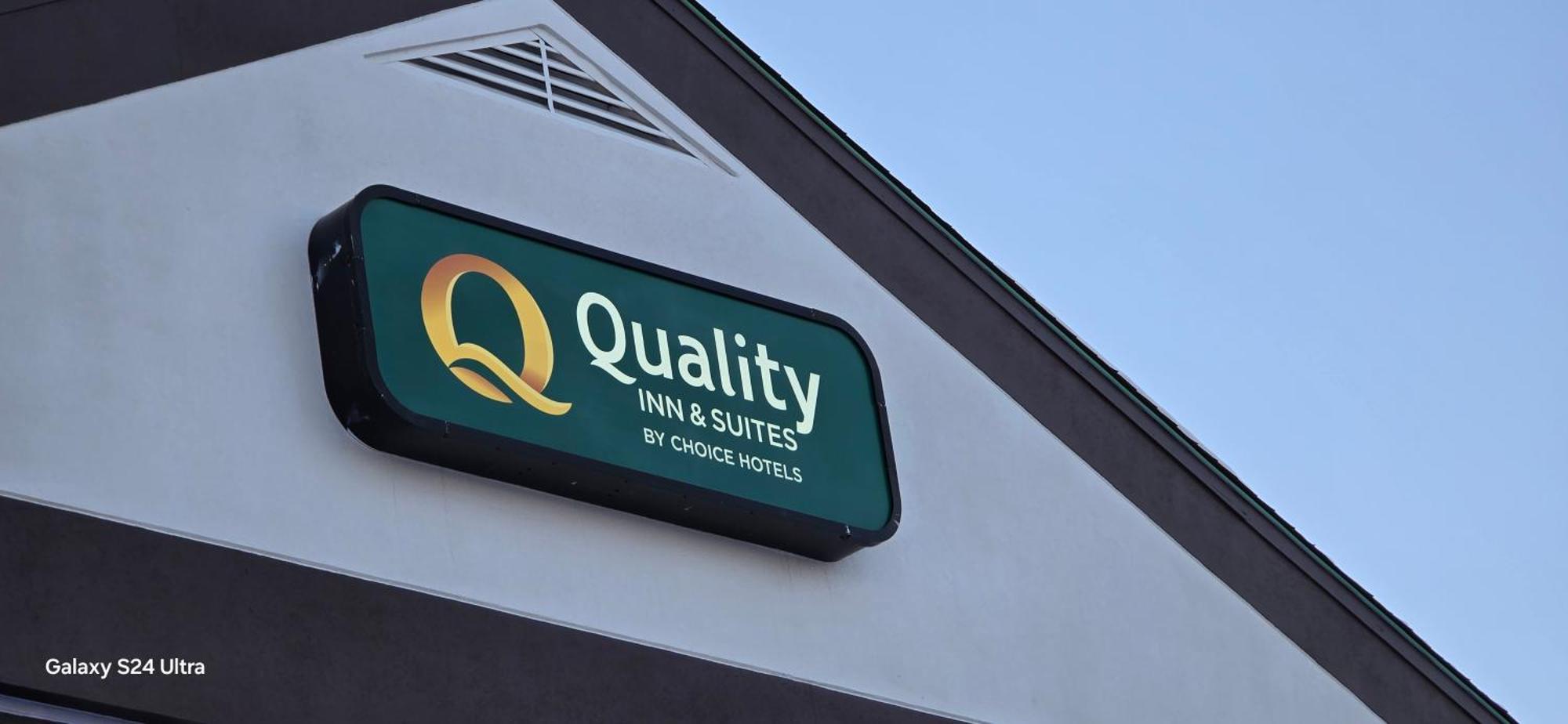 Quality Inn & Suites Manhattan Kültér fotó