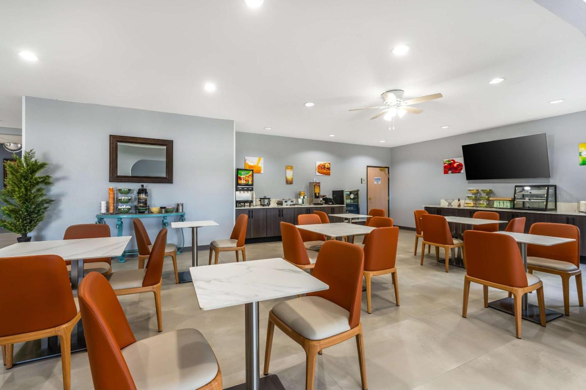 Quality Inn & Suites Manhattan Kültér fotó