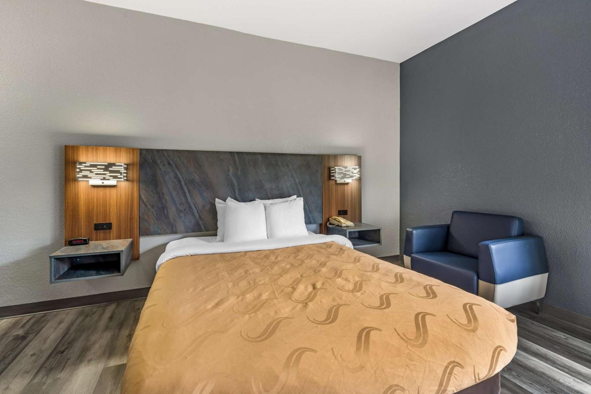 Quality Inn & Suites Manhattan Kültér fotó